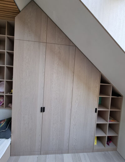 Namas su ąžuolu - kovo22.lt