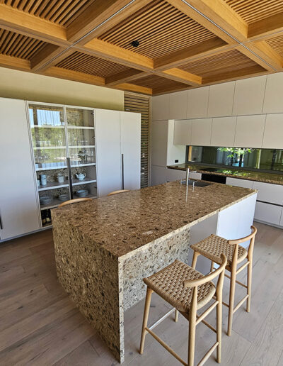 Namas su ąžuolu - kovo22.lt