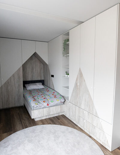 Projektas su medžiagų įvairove - kovo22.lt